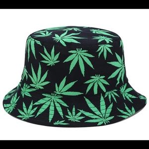 Cotton Flat Topped Leaf reversible Bucket Hat black green inside solid black